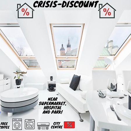 Unique Design Loft In Middle Of Centre Of Old Town With Netflix Apartment Krakow Ngoại thất bức ảnh