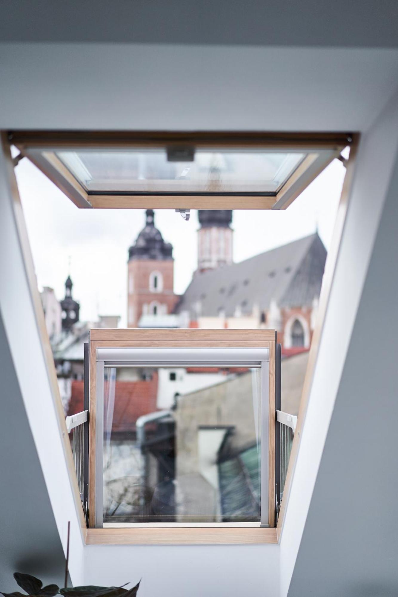 Unique Design Loft In Middle Of Centre Of Old Town With Netflix Apartment Krakow Ngoại thất bức ảnh