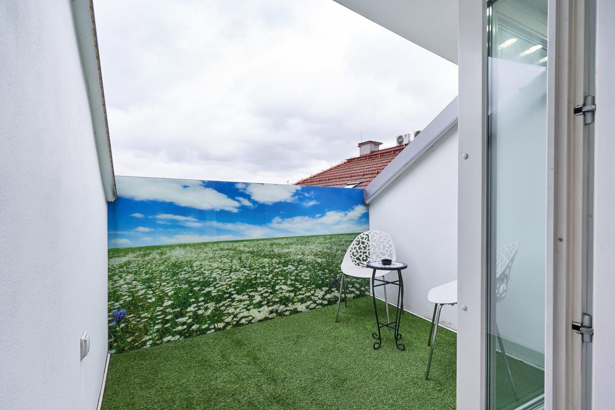Unique Design Loft In Middle Of Centre Of Old Town With Netflix Apartment Krakow Ngoại thất bức ảnh